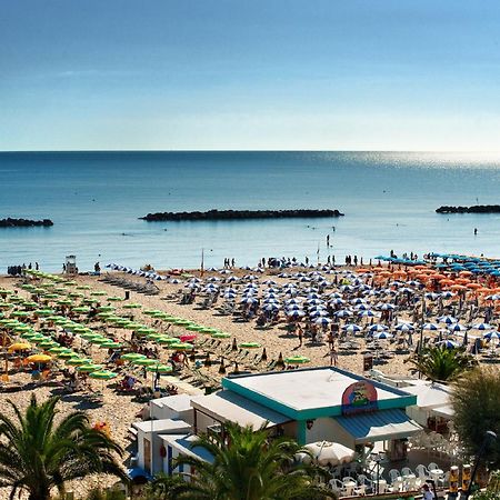 Hotel Continental San Benedetto del Tronto Exterior photo